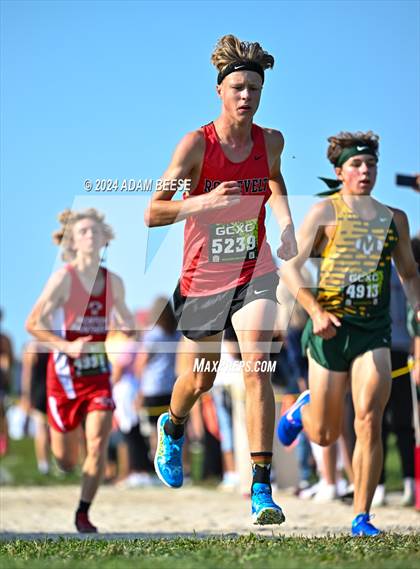 Thumbnail 3 in GlenOak Golden Eagle Invitational photogallery.