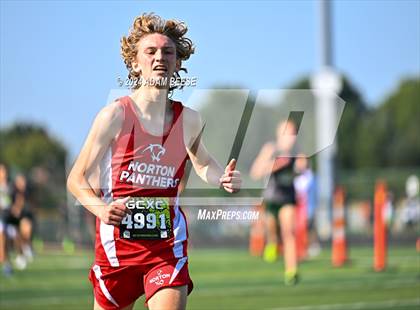 Thumbnail 3 in GlenOak Golden Eagle Invitational photogallery.