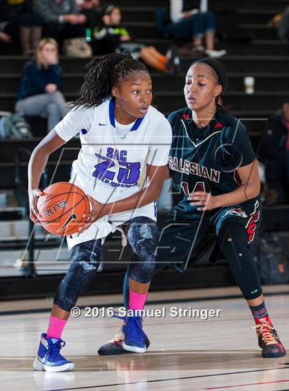 Thumbnail 2 in Sacramento vs. Salesian College Preparatory (West Coast Jamboree) photogallery.