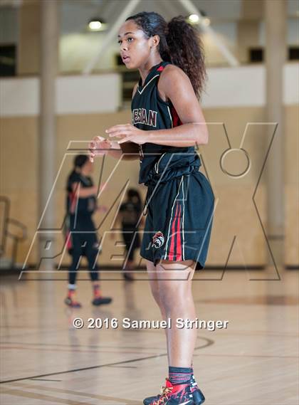 Thumbnail 2 in Sacramento vs. Salesian College Preparatory (West Coast Jamboree) photogallery.
