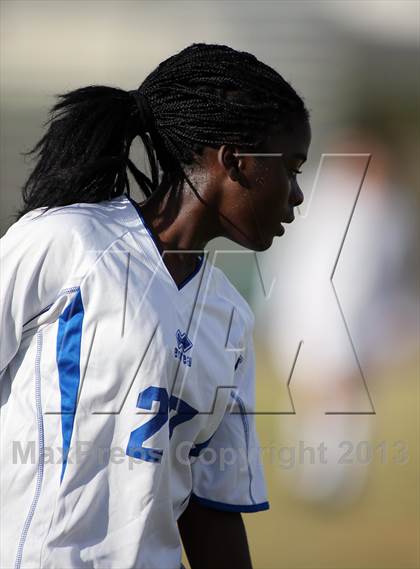 Thumbnail 1 in Tanque Verde vs Catalina (Panther Soccer Tournament) photogallery.