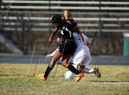 Thumbnail 2 in Tanque Verde vs Catalina (Panther Soccer Tournament) photogallery.