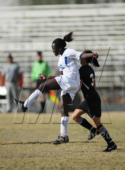 Thumbnail 3 in Tanque Verde vs Catalina (Panther Soccer Tournament) photogallery.