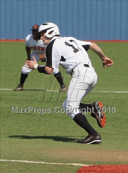 Thumbnail 2 in Bishop Lynch vs Texas (Jesuit Baseball Classic) photogallery.