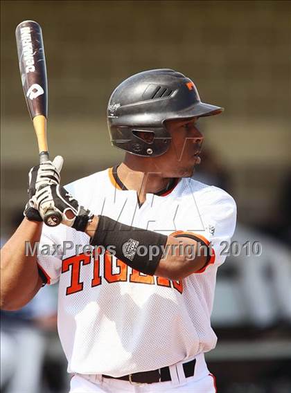 Thumbnail 1 in Bishop Lynch vs Texas (Jesuit Baseball Classic) photogallery.