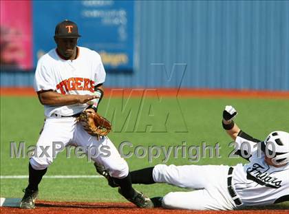 Thumbnail 3 in Bishop Lynch vs Texas (Jesuit Baseball Classic) photogallery.