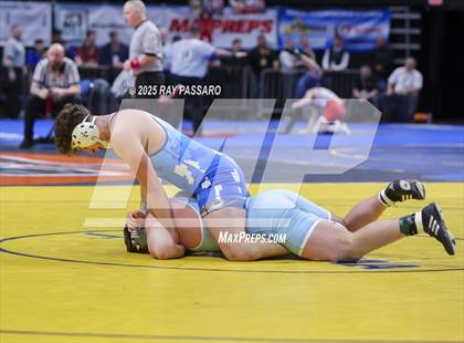 Thumbnail 3 in NYSPHSAA Semifinals photogallery.