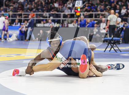 Thumbnail 2 in NYSPHSAA Semifinals photogallery.