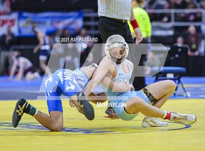 Thumbnail 3 in NYSPHSAA Semifinals photogallery.