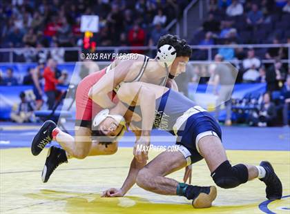 Thumbnail 1 in NYSPHSAA Semifinals photogallery.