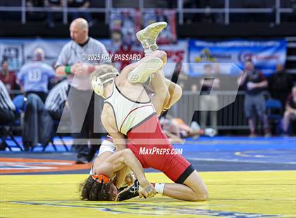 Thumbnail 1 in NYSPHSAA Semifinals photogallery.