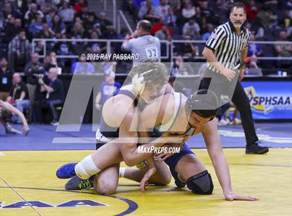 Thumbnail 2 in NYSPHSAA Semifinals photogallery.