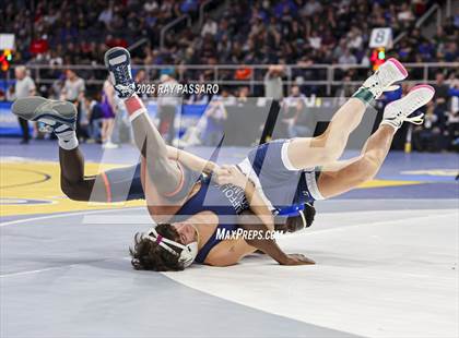 Thumbnail 1 in NYSPHSAA Semifinals photogallery.