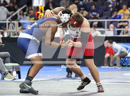 Thumbnail 2 in NYSPHSAA Semifinals photogallery.