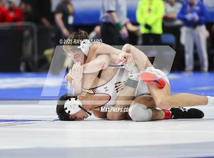 Thumbnail 3 in NYSPHSAA Semifinals photogallery.