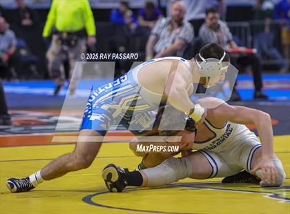 Thumbnail 2 in NYSPHSAA Semifinals photogallery.