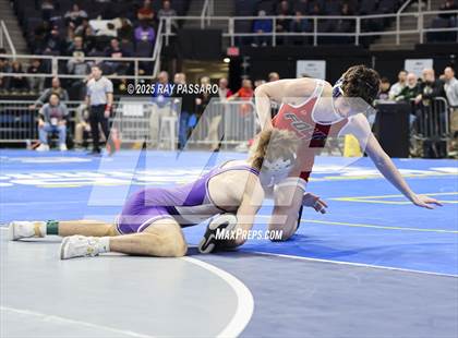 Thumbnail 1 in NYSPHSAA Semifinals photogallery.