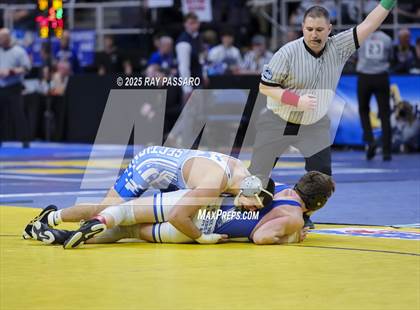 Thumbnail 2 in NYSPHSAA Semifinals photogallery.