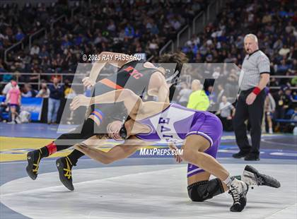 Thumbnail 2 in NYSPHSAA Semifinals photogallery.