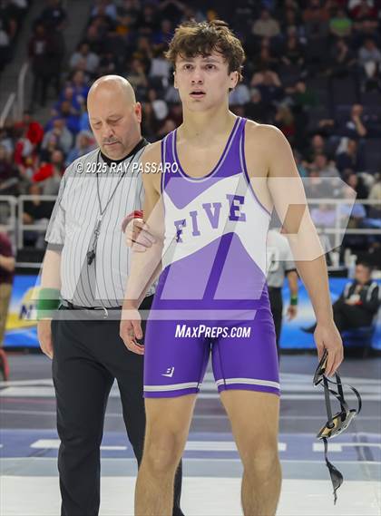 Thumbnail 3 in NYSPHSAA Semifinals photogallery.