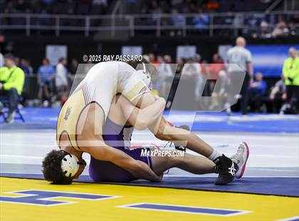 Thumbnail 1 in NYSPHSAA Semifinals photogallery.