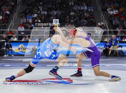 Thumbnail 1 in NYSPHSAA Semifinals photogallery.