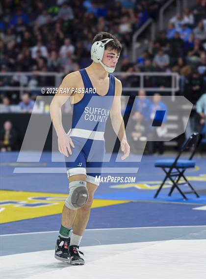 Thumbnail 1 in NYSPHSAA Semifinals photogallery.