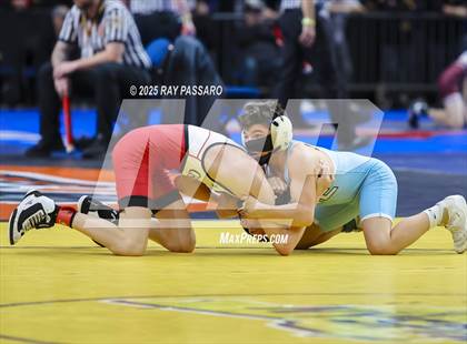Thumbnail 3 in NYSPHSAA Semifinals photogallery.