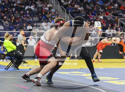 Thumbnail 1 in NYSPHSAA Semifinals photogallery.