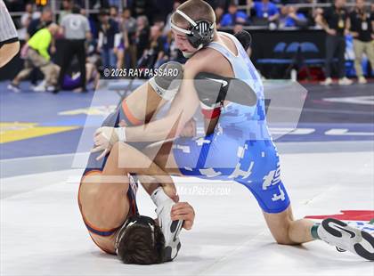 Thumbnail 1 in NYSPHSAA Semifinals photogallery.