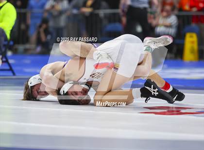 Thumbnail 2 in NYSPHSAA Semifinals photogallery.