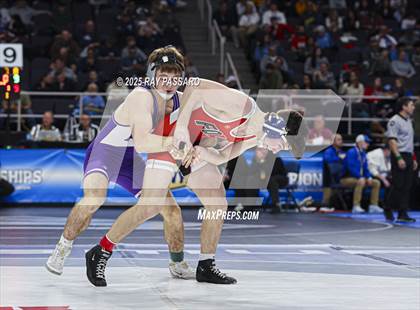 Thumbnail 3 in NYSPHSAA Semifinals photogallery.