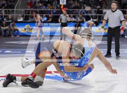 Thumbnail 3 in NYSPHSAA Semifinals photogallery.