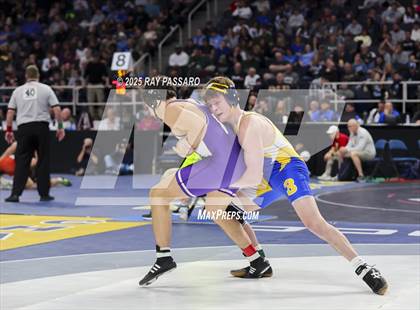 Thumbnail 1 in NYSPHSAA Semifinals photogallery.
