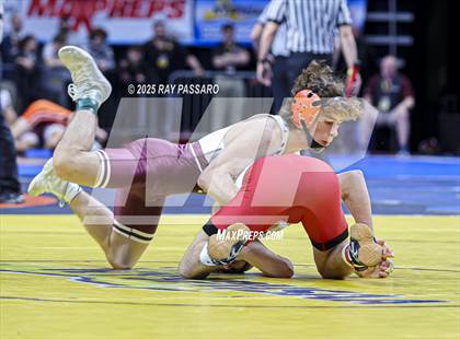 Thumbnail 2 in NYSPHSAA Semifinals photogallery.