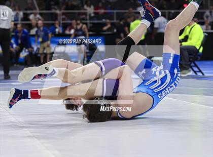 Thumbnail 1 in NYSPHSAA Semifinals photogallery.