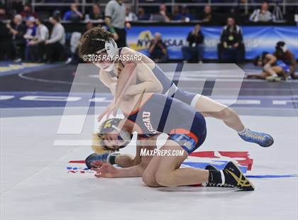 Thumbnail 3 in NYSPHSAA Semifinals photogallery.