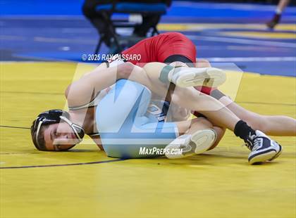 Thumbnail 1 in NYSPHSAA Semifinals photogallery.