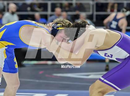 Thumbnail 3 in NYSPHSAA Semifinals photogallery.