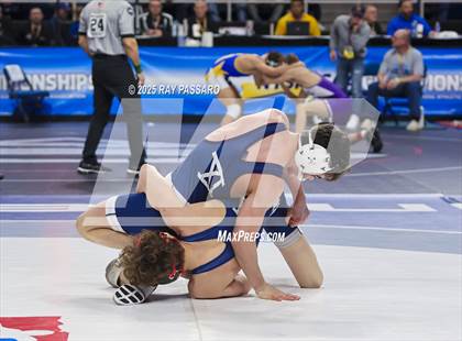 Thumbnail 3 in NYSPHSAA Semifinals photogallery.