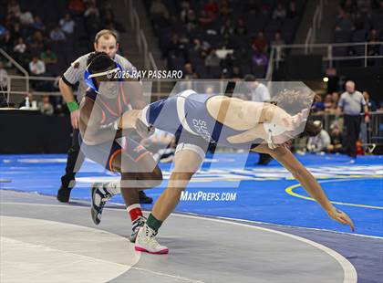 Thumbnail 1 in NYSPHSAA Semifinals photogallery.