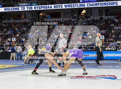 Thumbnail 1 in NYSPHSAA Semifinals photogallery.