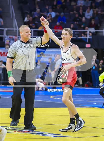 Thumbnail 1 in NYSPHSAA Semifinals photogallery.