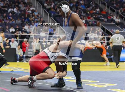 Thumbnail 1 in NYSPHSAA Semifinals photogallery.