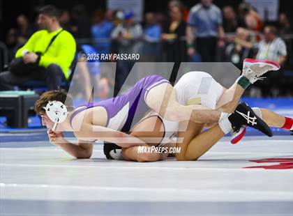 Thumbnail 3 in NYSPHSAA Semifinals photogallery.