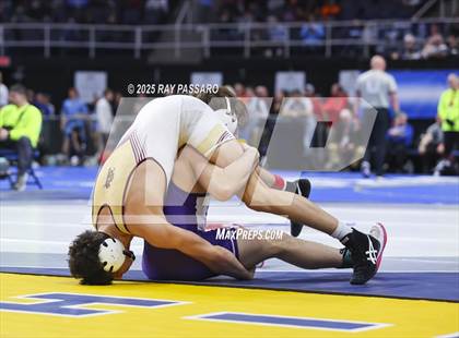 Thumbnail 2 in NYSPHSAA Semifinals photogallery.