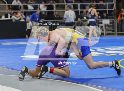 Thumbnail 1 in NYSPHSAA Semifinals photogallery.