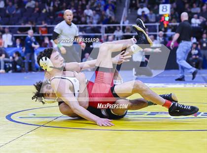 Thumbnail 1 in NYSPHSAA Semifinals photogallery.