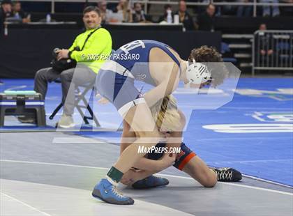 Thumbnail 2 in NYSPHSAA Semifinals photogallery.