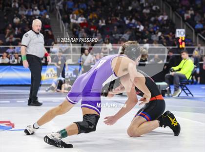 Thumbnail 3 in NYSPHSAA Semifinals photogallery.